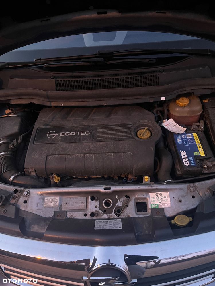 Opel Zafira 1.9 CDTI Cosmo ActiveSelect - 9