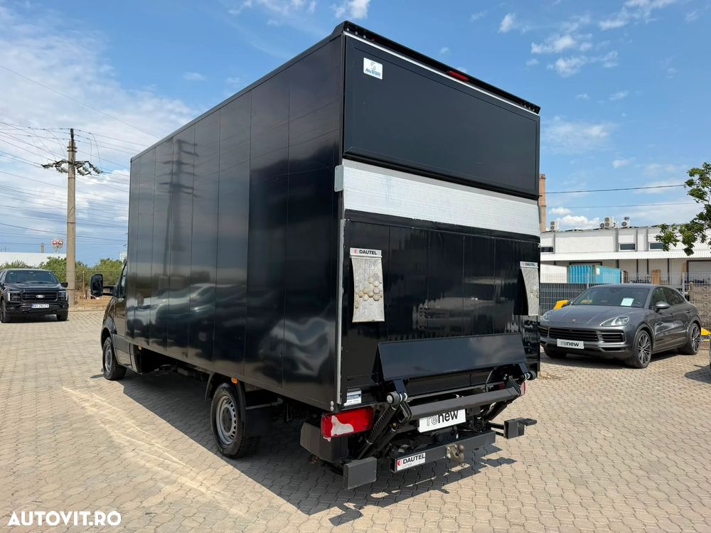 Mercedes-Benz SPRINTER - 4