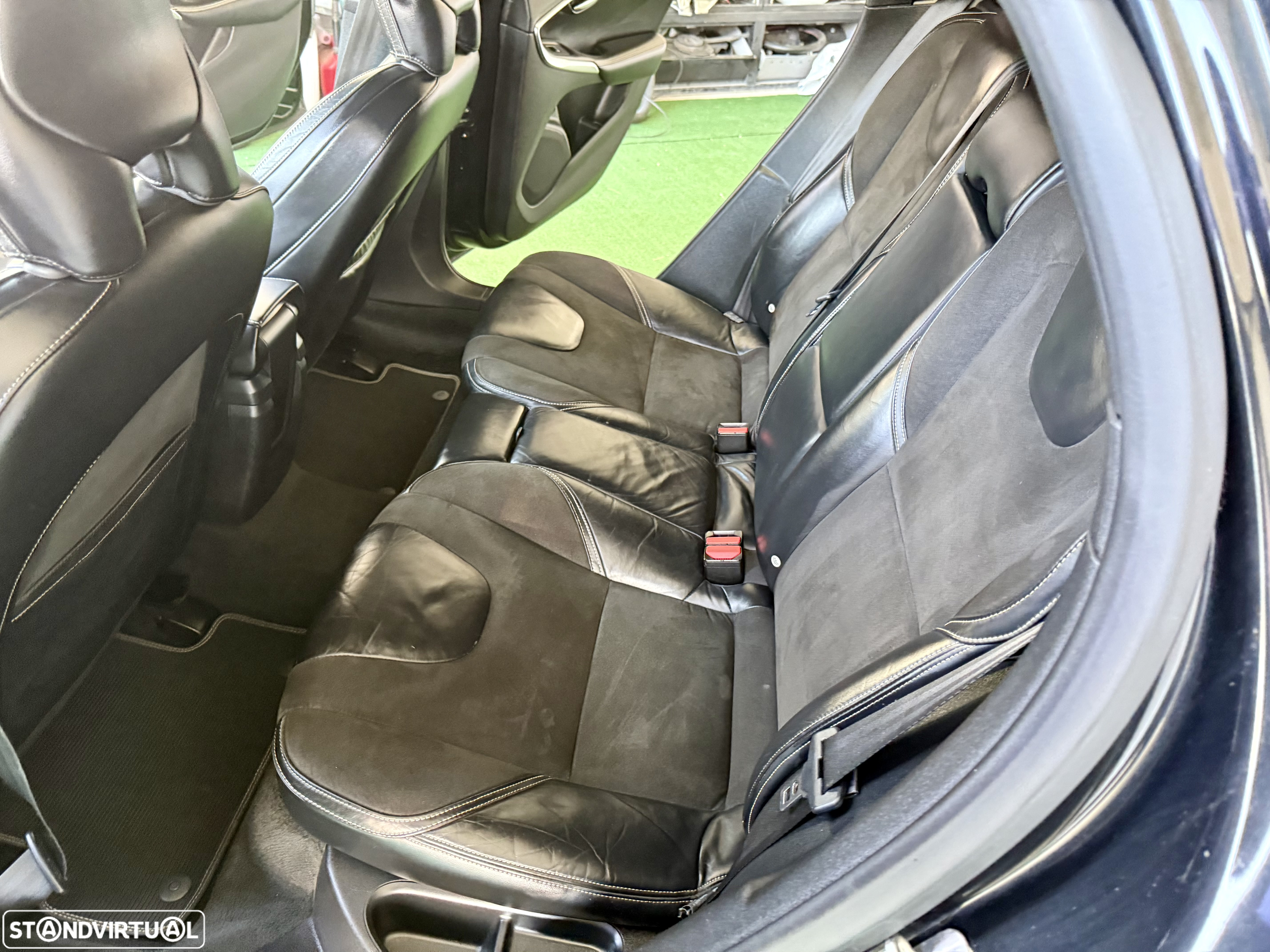 Volvo V40 1.6 D2 Eco R-Design - 8
