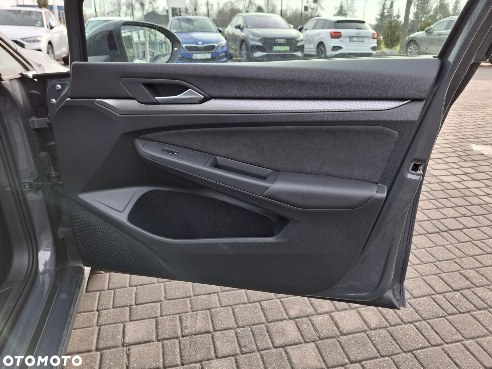 Volkswagen Golf - 12