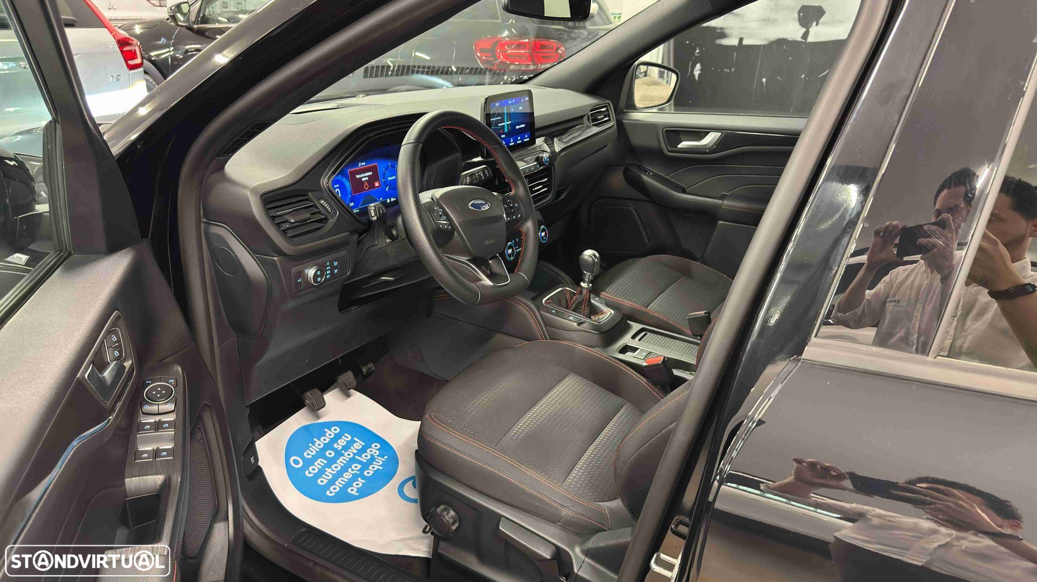 Ford Kuga 1.5 TDCi EcoBlue ST-Line - 4