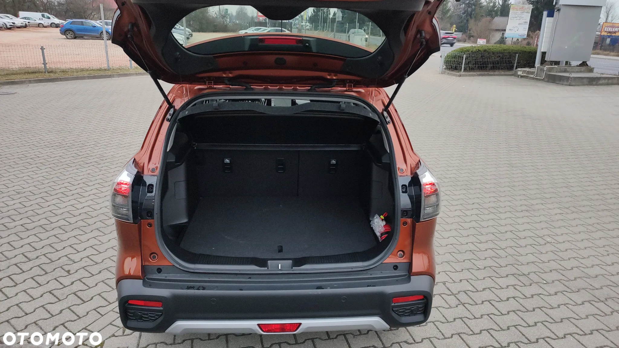 Suzuki SX4 S-Cross 1.5 DualJet Hybrid Premium Plus SP AGS - 24