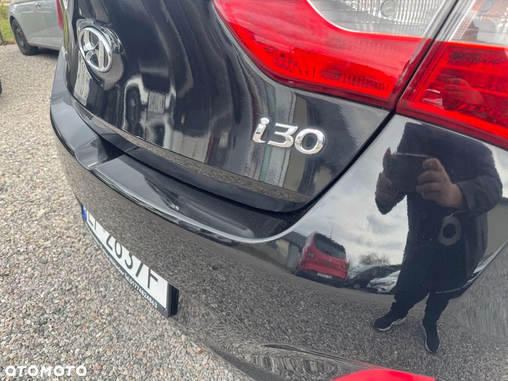 Hyundai i30 1.4 Fifa World Cup Edition - 10