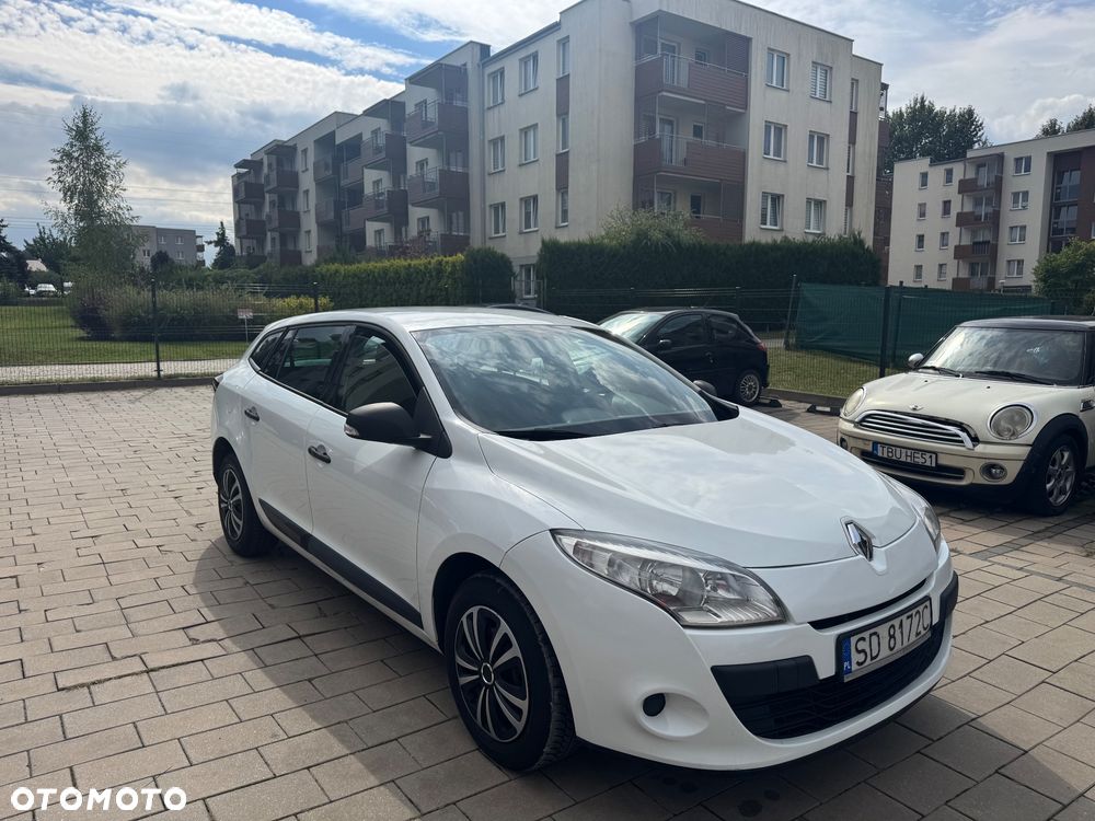 Renault Megane 2011 photo 4