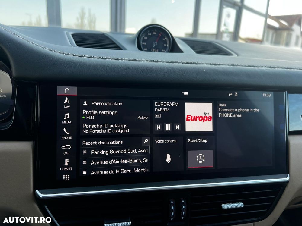 Porsche Cayenne - 27