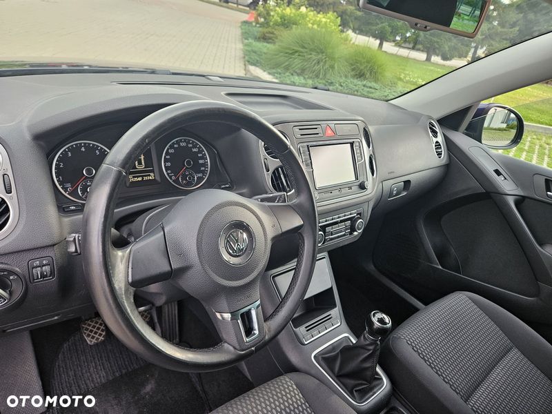 Volkswagen Tiguan - 24