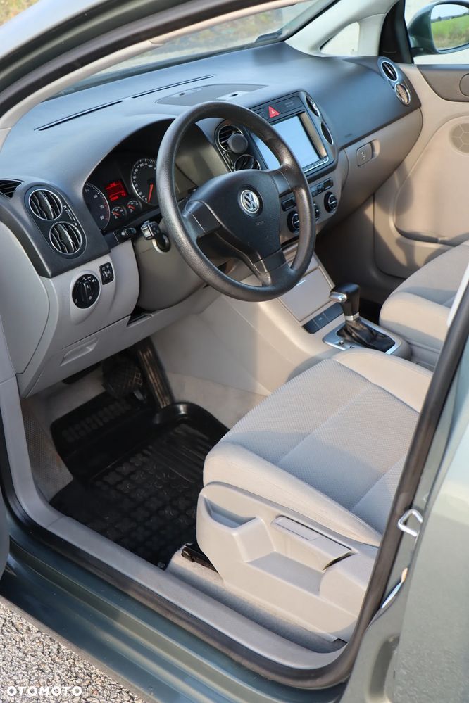 Volkswagen Golf 1.6 FSI Comfortline Tiptr - 14
