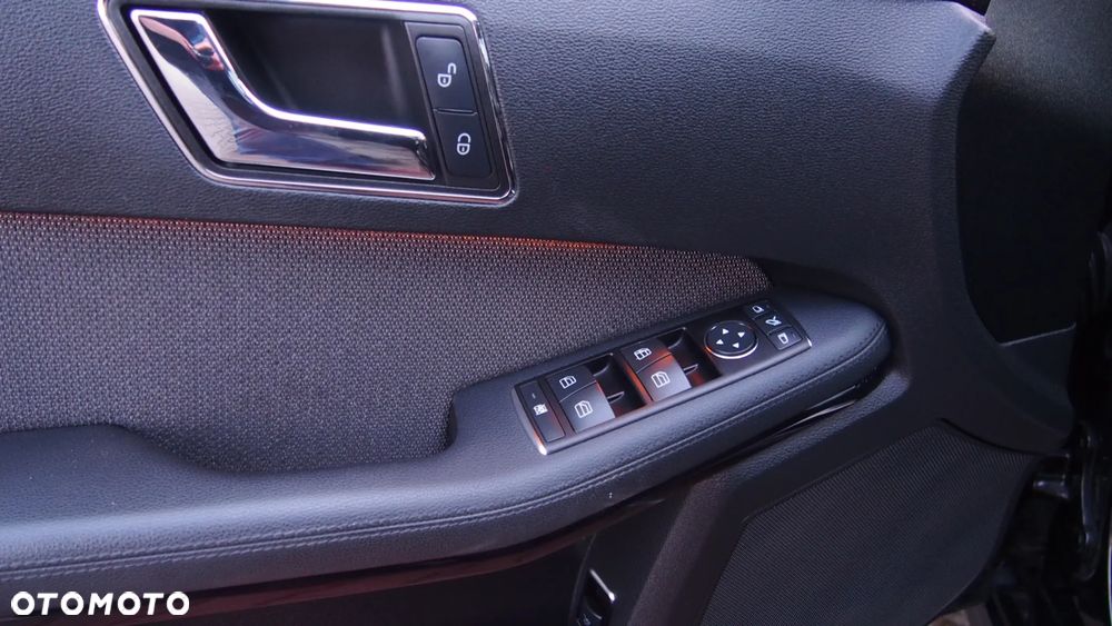 Mercedes-Benz Klasa E 200 CGI BlueEFFICIENCY Automatik Avantgarde - 9