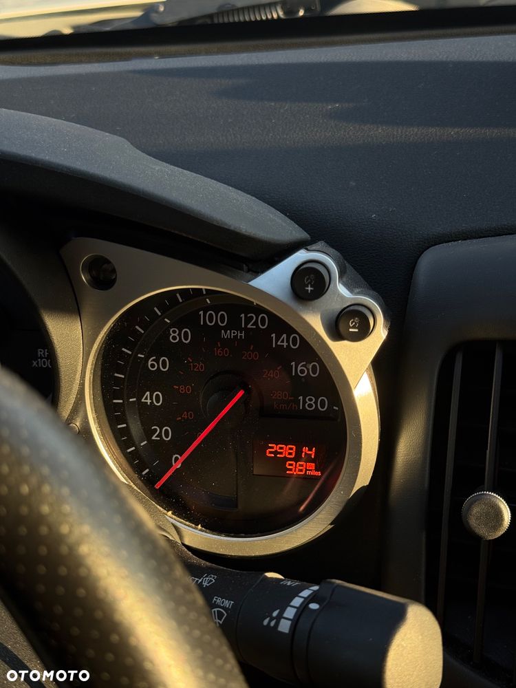 Nissan 370 Z - 15