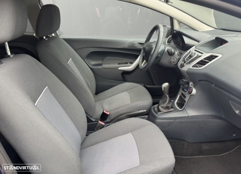 Ford Fiesta 1.6 TDCI S&S ECOnetic Trend - 8
