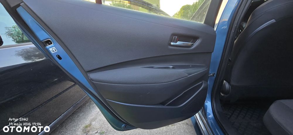 Toyota Corolla 1.8 Hybrid Comfort - 14