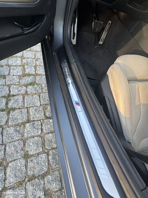 BMW Z4 30 i Pack 50 anos M - 13
