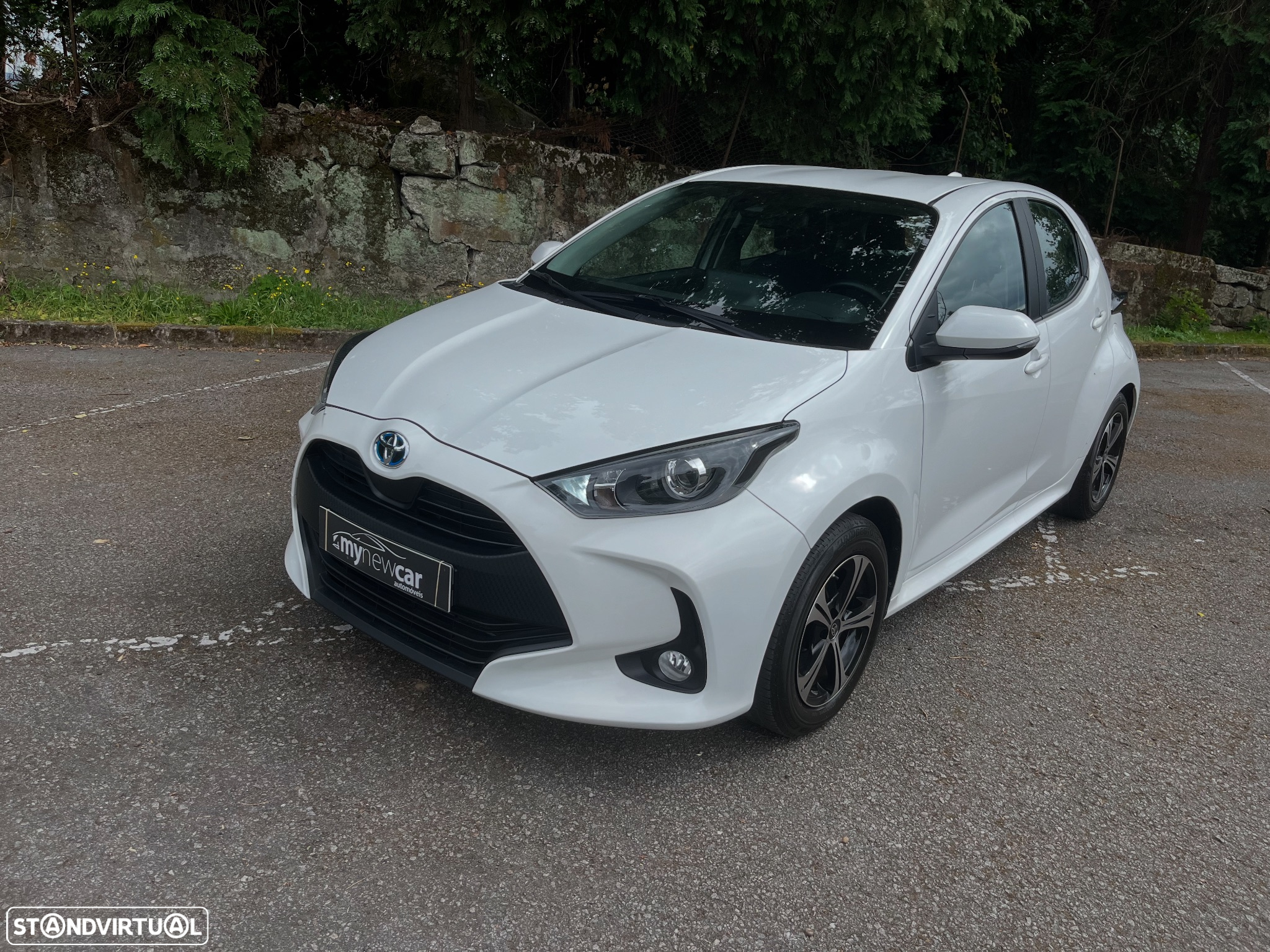 Toyota Yaris 1.5 HSD Comfort - 11