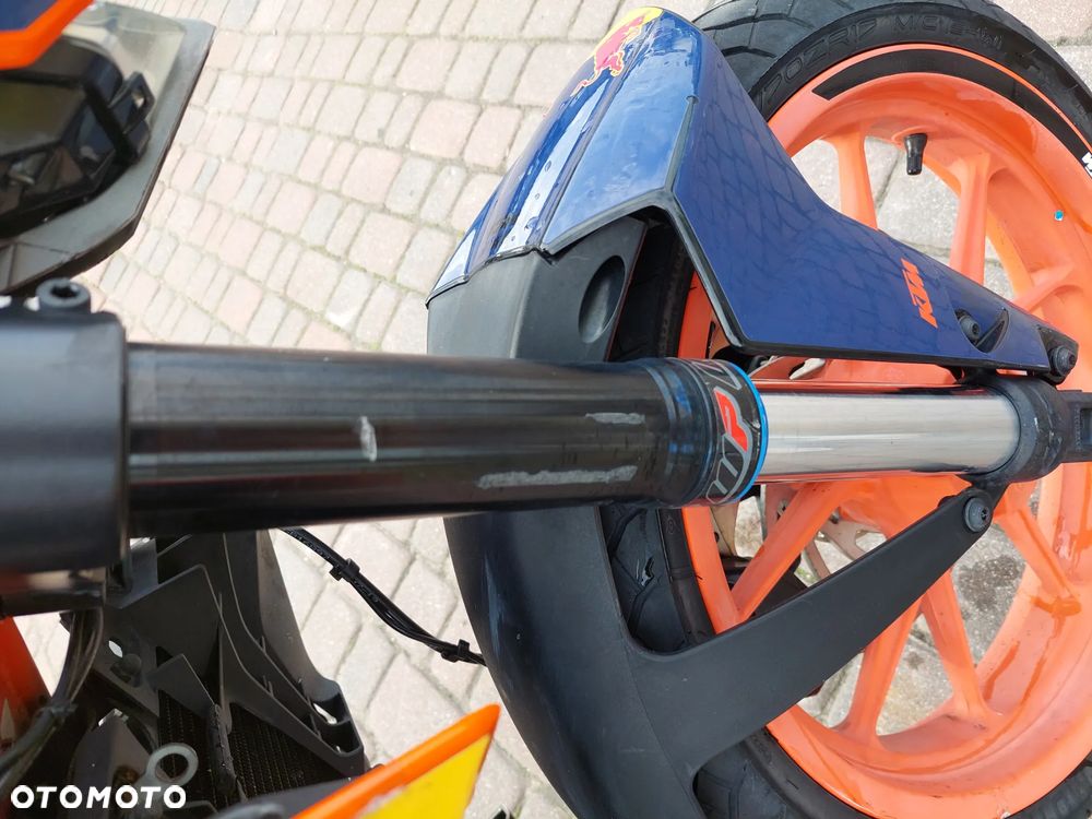 KTM Duke - 13