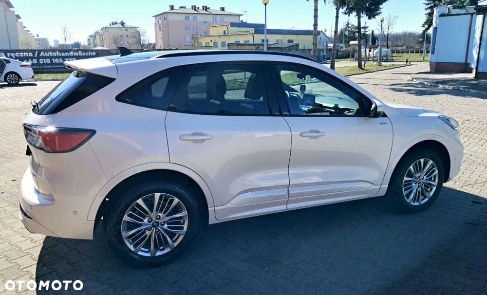 Ford Kuga 2.5 Duratec PHEV ST-LINE - 6