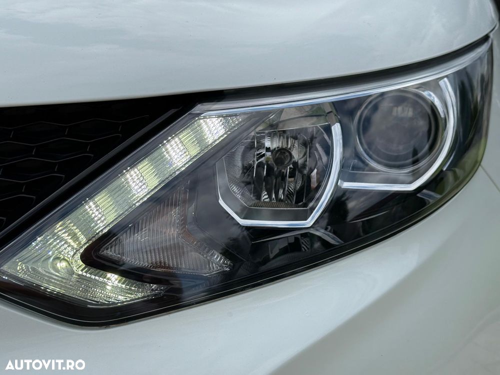 Nissan Qashqai 1.5 DCI N-Connecta - 24