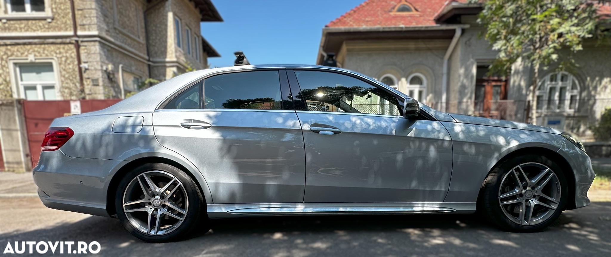 Mercedes-Benz E 400 4MATIC Aut. - 2