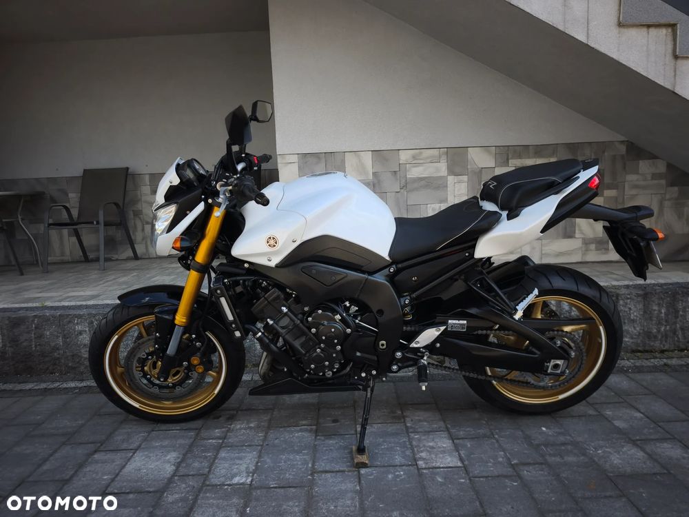 Yamaha FZ8 - 2