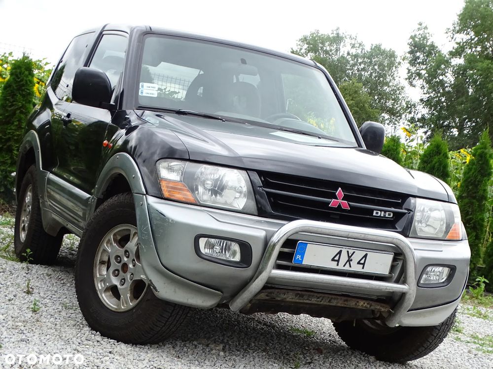Mitsubishi Pajero - 13