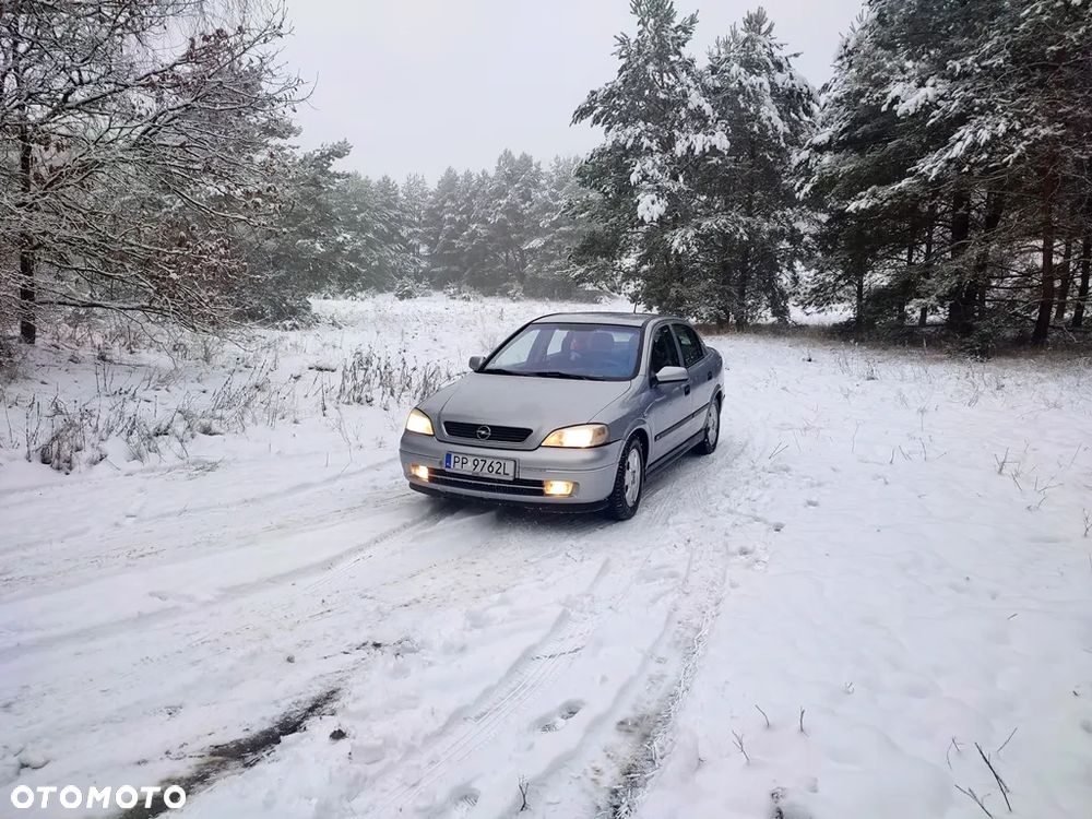 Opel Astra 1.4 GL / Club - 37