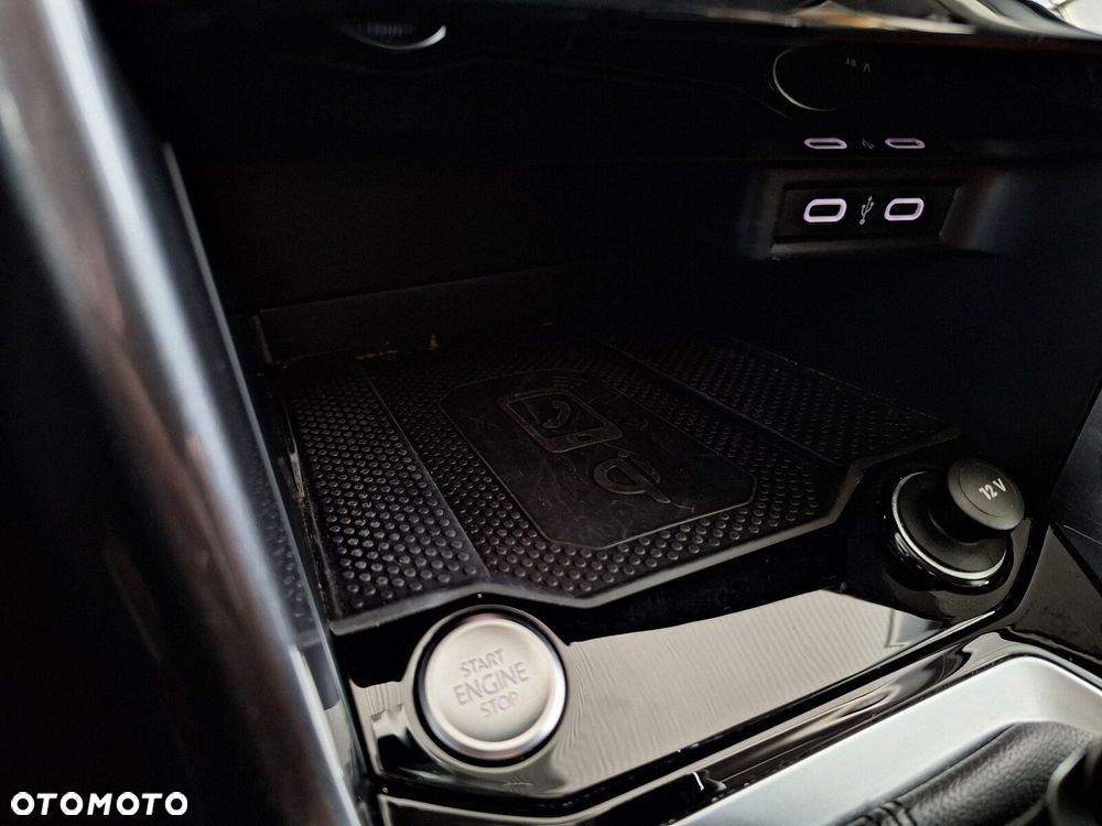 Volkswagen T-Roc 1.5 TSI Style DSG - 31