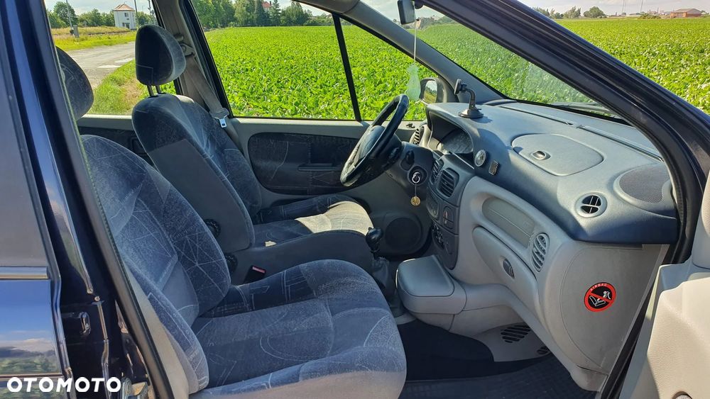 Renault Scenic - 3