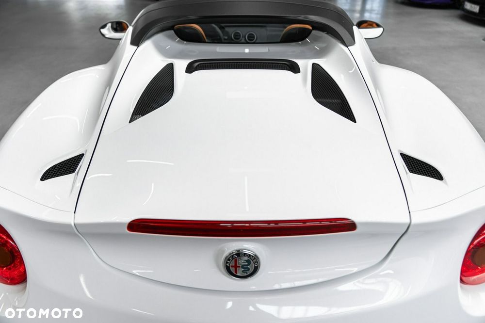 Alfa Romeo 4C - 20