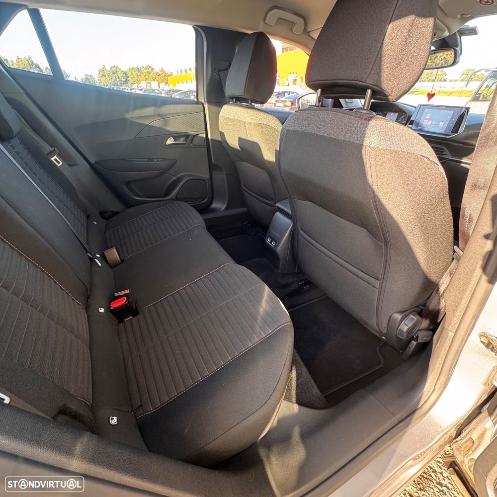 Peugeot e-2008 50 kWh Active - 15