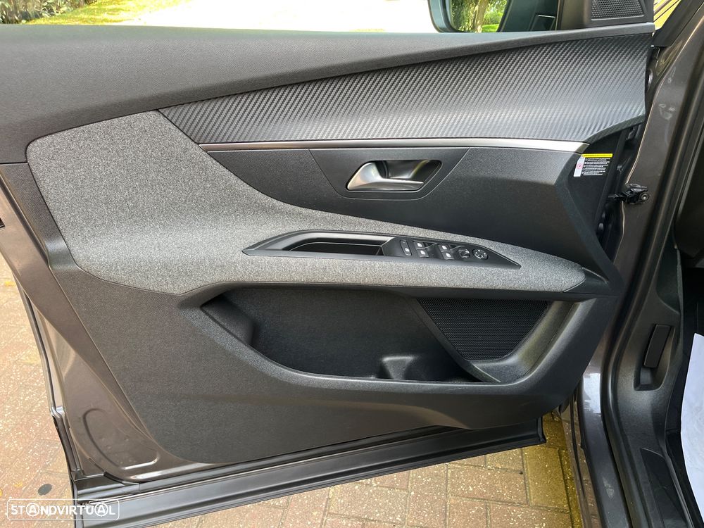 Peugeot 3008 1.6 Hybrid Active Pack e-EAT8 - 19