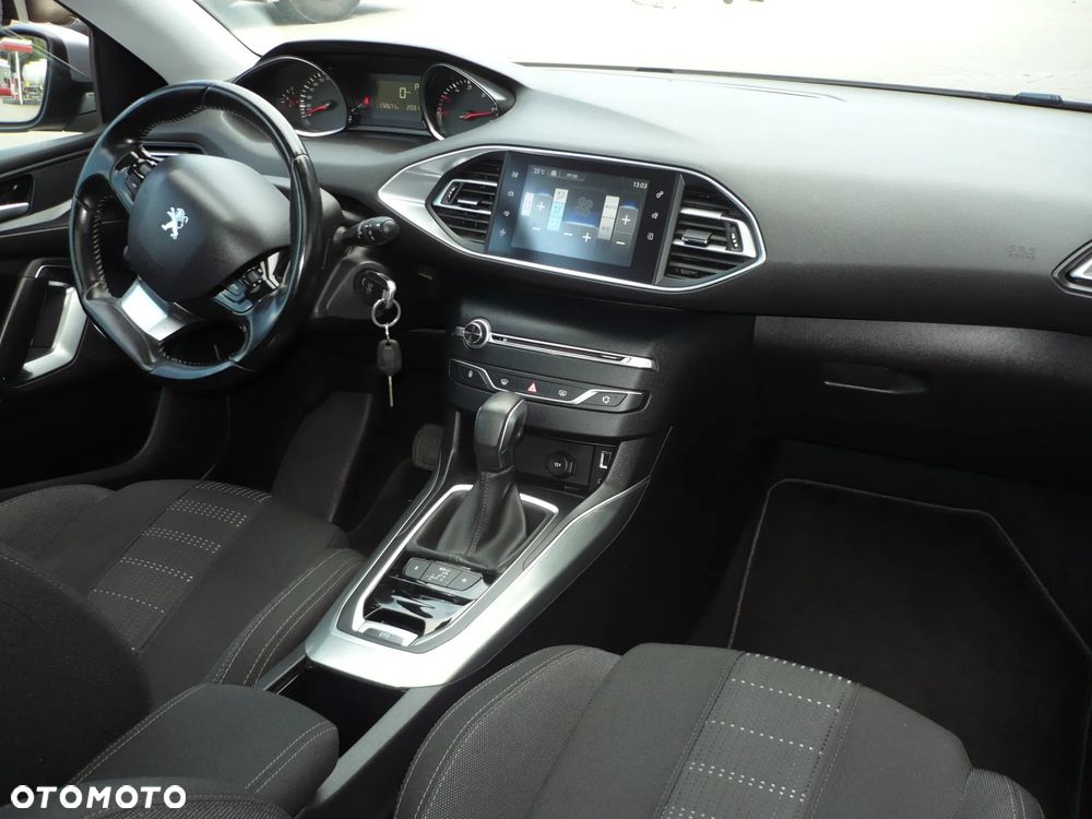 Peugeot 308 - 18