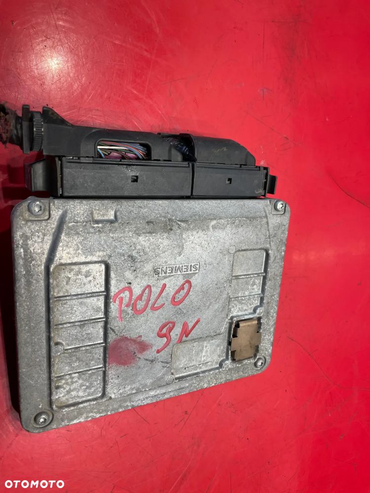 STEROWNIK SILNIKA  03E906033L POLO 9N - 4