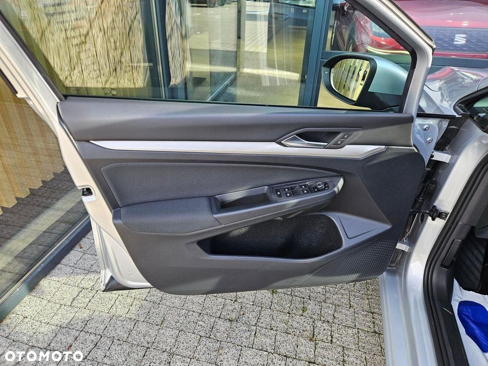 Volkswagen Golf - 12