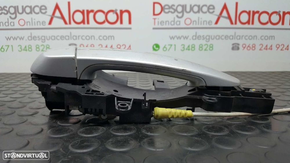 PUXADOR EXTERIOR FRENTE DIREITO BMW SERIE 1 BERLINA (E81/E87) 120D - 9