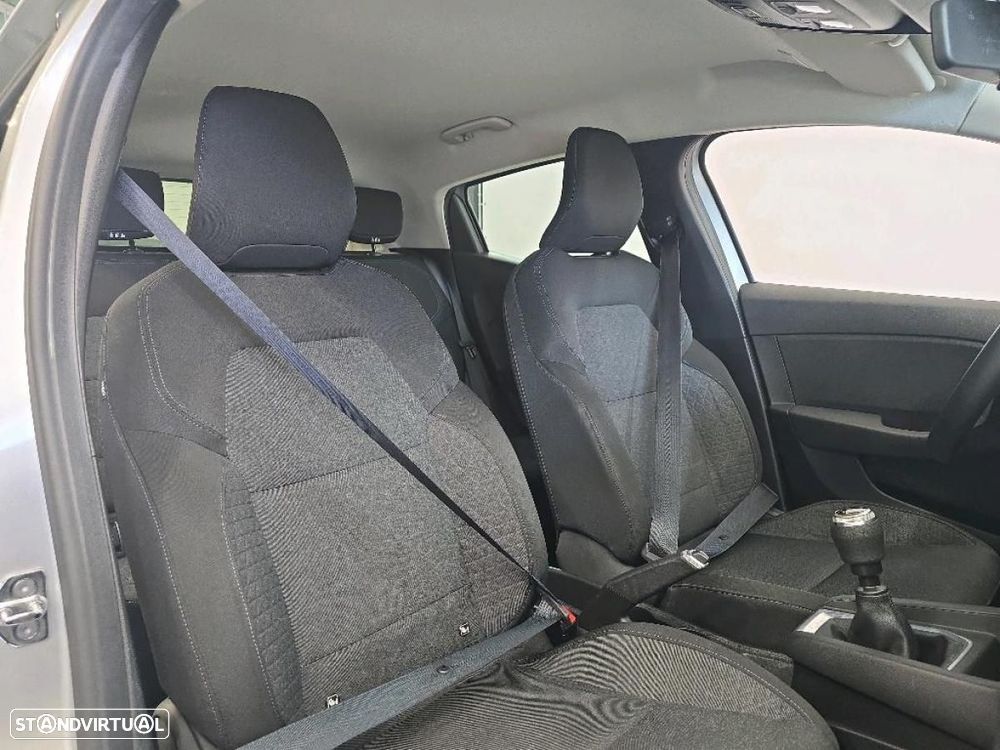 Renault Clio 1.5 Blue dCi Intens - 3