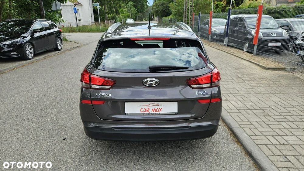 Hyundai i30 - 12