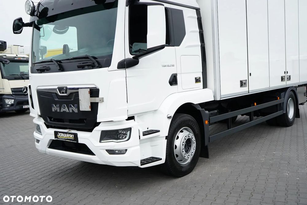 MAN TGM / 18.290 / ACC / EURO 6 / IZOTERMA + WINDA / 18 PALET / OTWIERANY BOK - 21