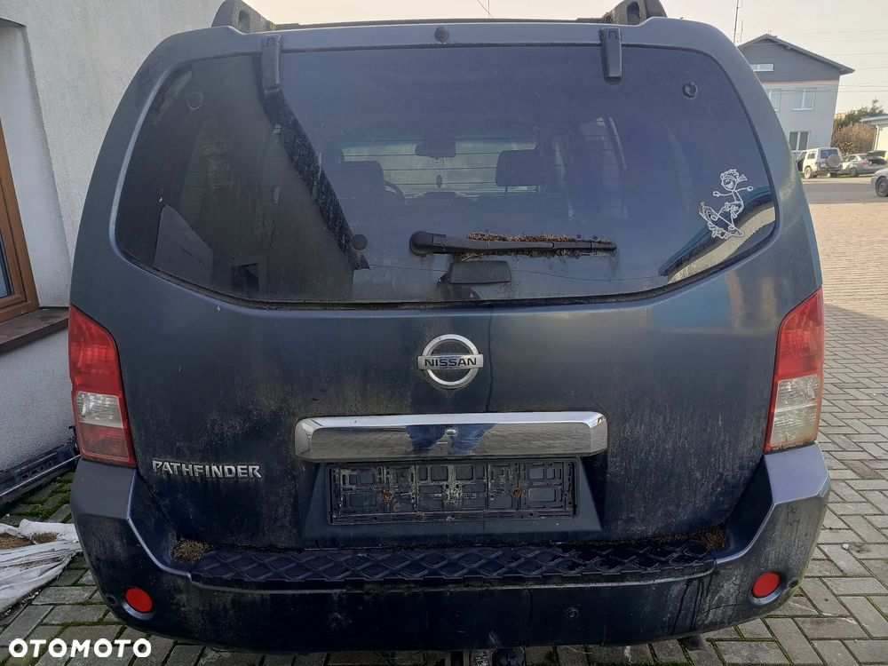 NISSAN PATHFINDER R51 KLAPA BAGAŻNIKA Z SZYBĄ GOŁA B25 - 1