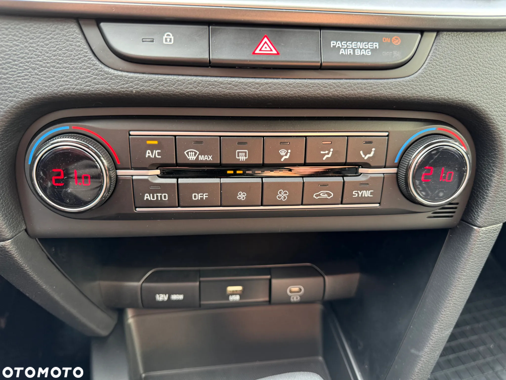 Kia Ceed 1.5 T-GDI M DCT - 11