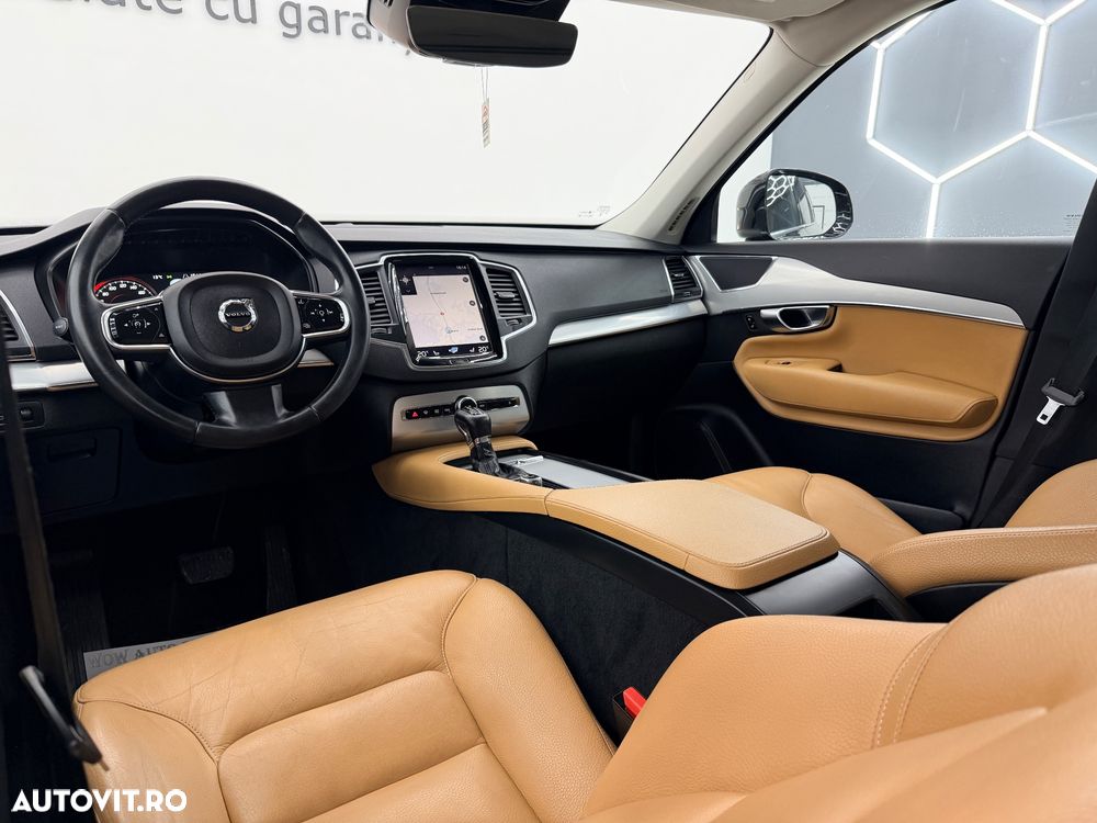 Volvo XC 90 D5 AWD Geartronic Momentum - 21