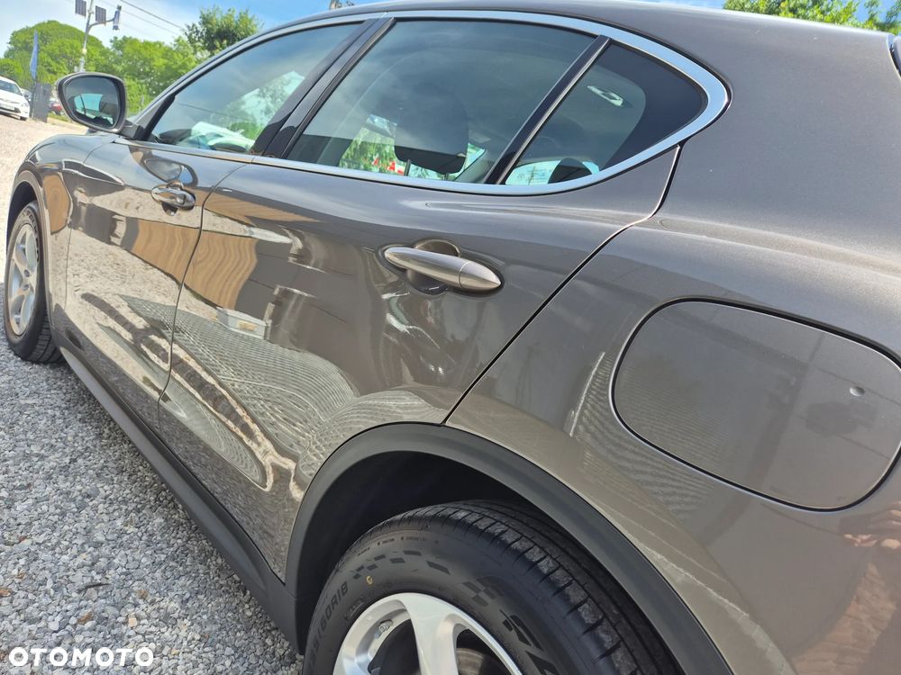 Alfa Romeo Stelvio 2.2 16V AT8 Executive - 24