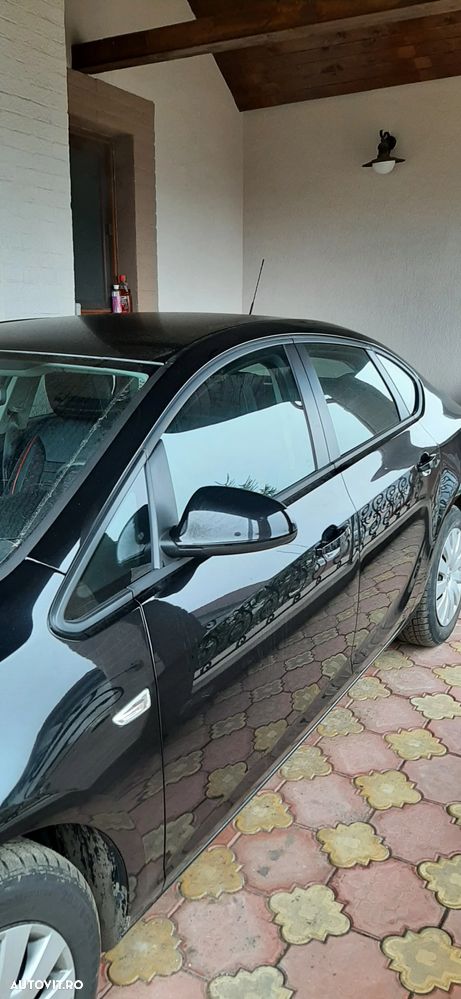 Opel Astra 1.4 Turbo ECOTEC Cosmo - 2