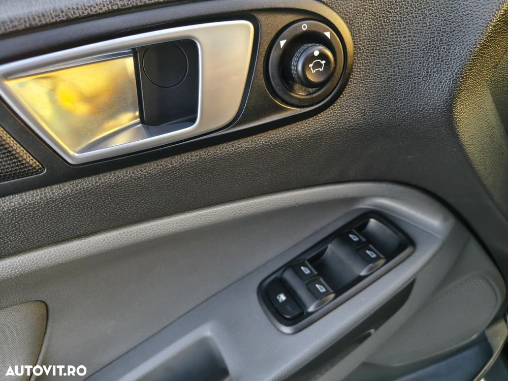 Ford EcoSport 1.0 EcoBoost Titanium - 10
