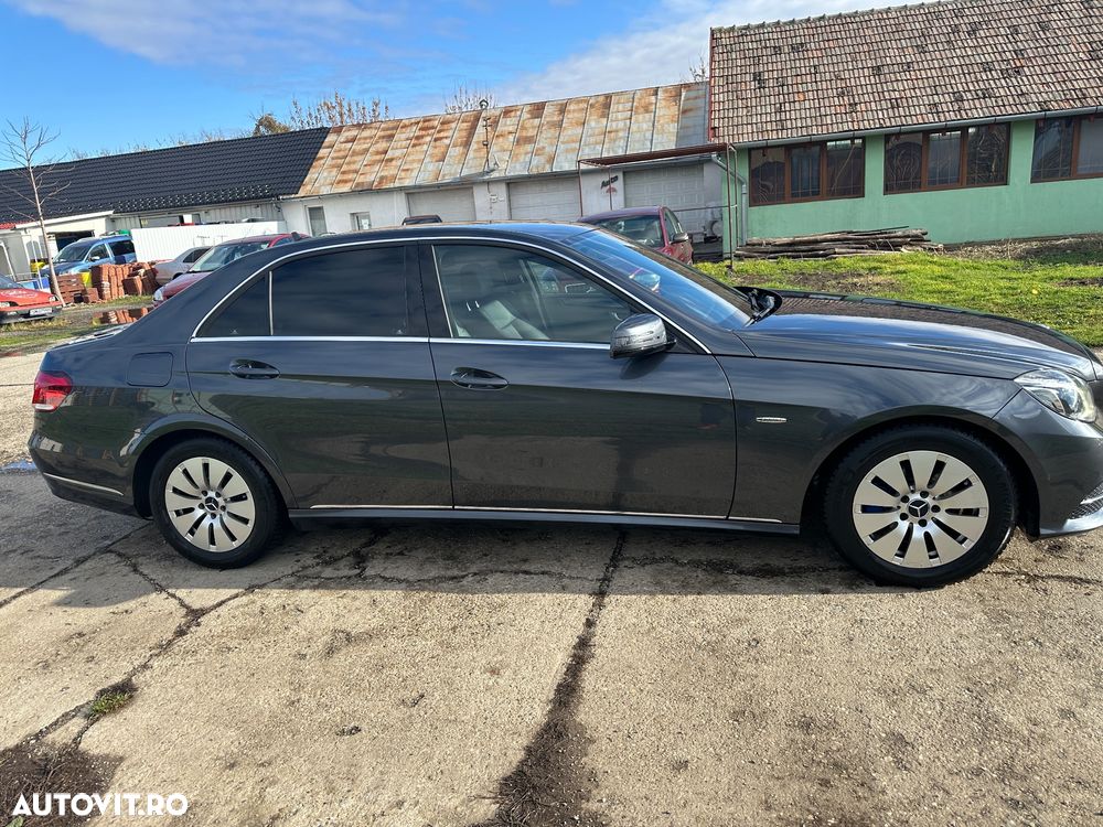 Mercedes-Benz E 220 BlueTEC 9G-TRONIC Edition - 3