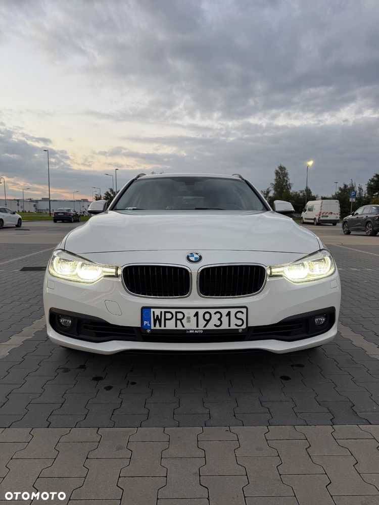 BMW Seria 3 320i Advantage - 1