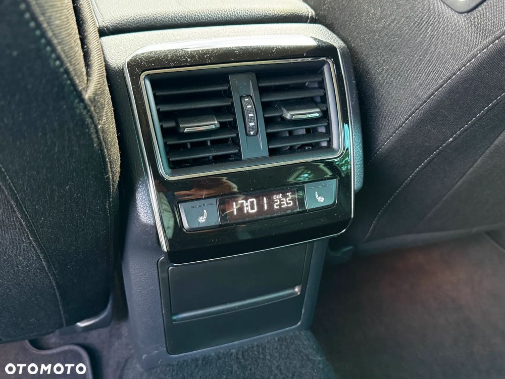 Skoda Superb 2.0 TDI 4x4 DSG Premium Edition - 15