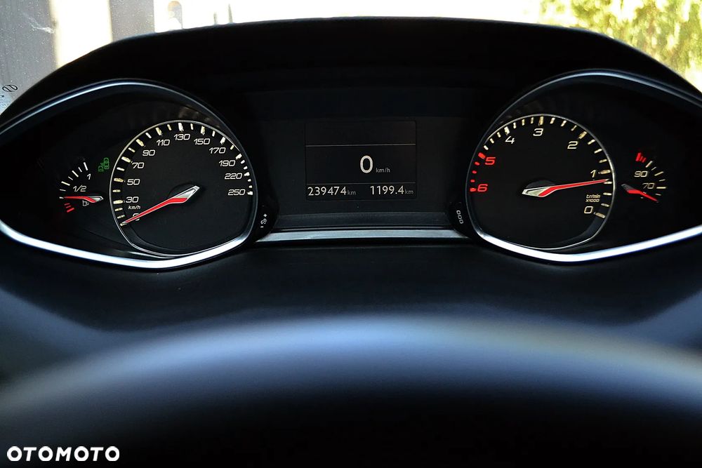 Peugeot 308 SW 1.6 e-HDi Allure S&S - 6