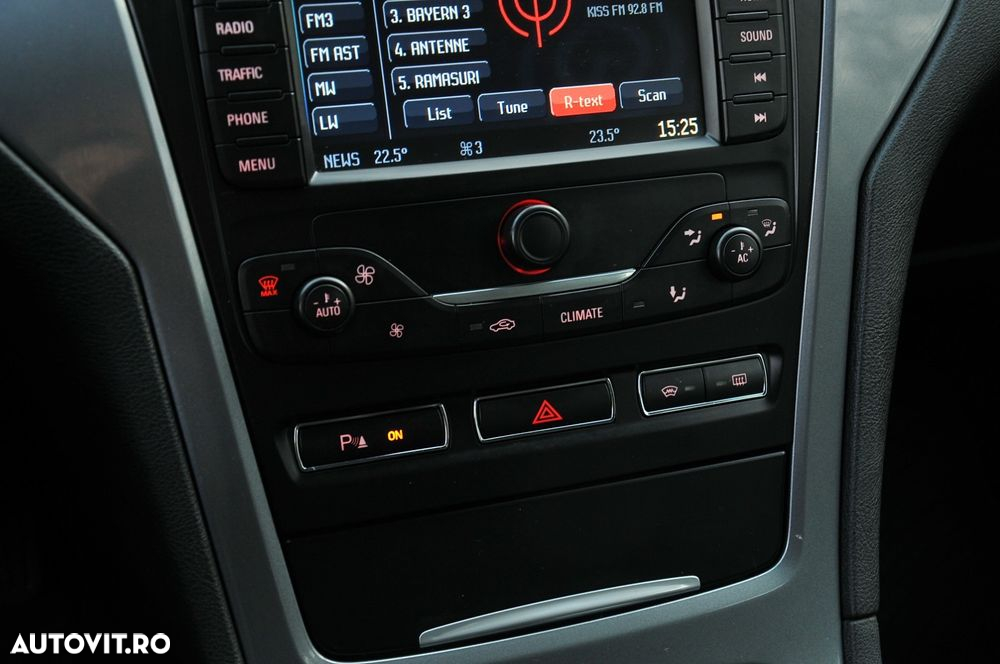 Ford Mondeo 2.0 TDCi Powershift Business Class - 18