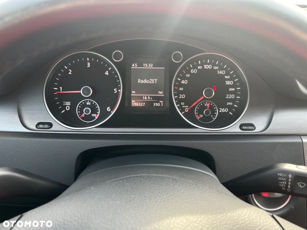 Volkswagen Passat 2.0 TDI Comfortline - 4