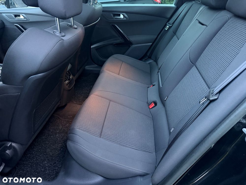 Peugeot 508 HDi FAP 140 Active - 26