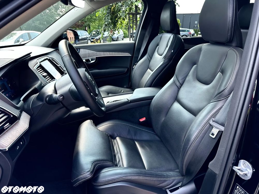 Volvo XC 90 - 28